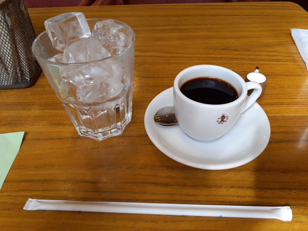 コンパル御器所店 エビフライサンド発祥 老舗喫茶で名古屋名物ランチ はっしーの食べ歩きブログ